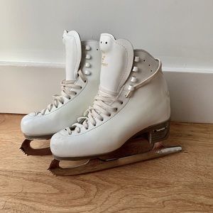 Risport RF4 White Figure Skates 235